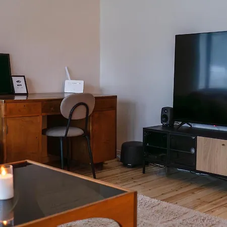 Omakotitalo Keskustan Laehellae *