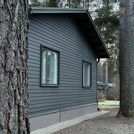 Omakotitalo Keskustan Laehellae