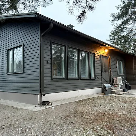 Omakotitalo Keskustan Laehellae * Joensuu