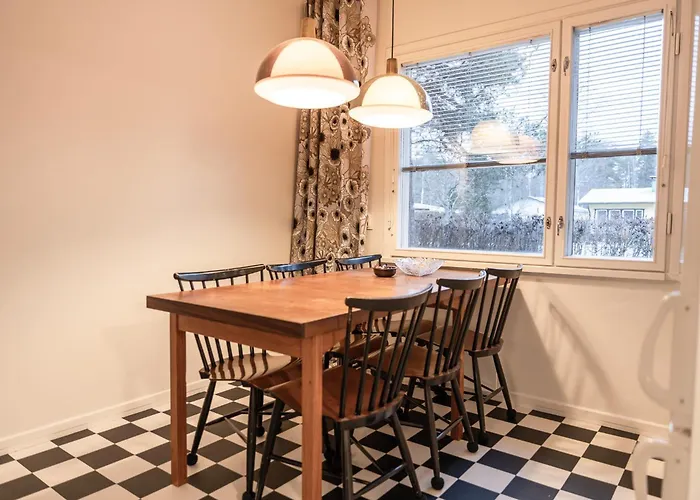 Hébergement de vacances Omakotitalo Keskustan Laehellae