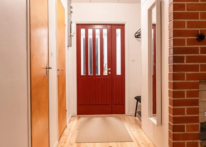 Omakotitalo Keskustan Laehellae *