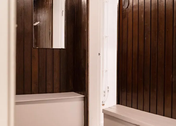 Omakotitalo Keskustan Laehellae *