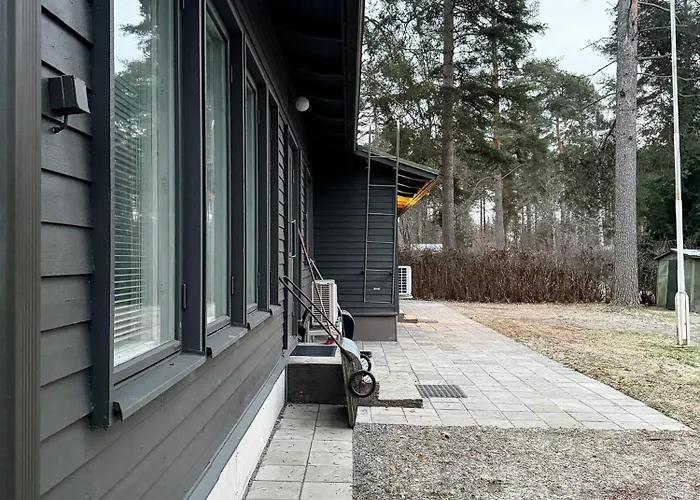 Omakotitalo Keskustan Lähellä