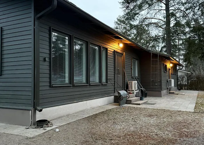 Omakotitalo Keskustan Lähellä